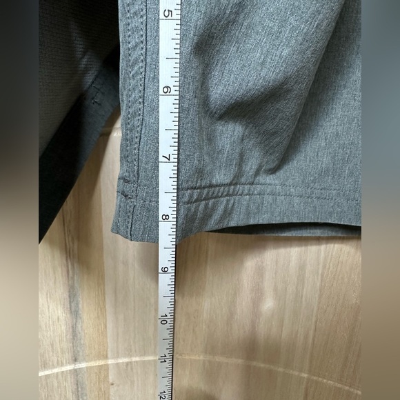 Quiksilver Mens amphibian  Board Shorts grey size 34 - Picture 7 of 7